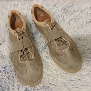 Louis Vuitton Pre-loved Suede Leather Trainers